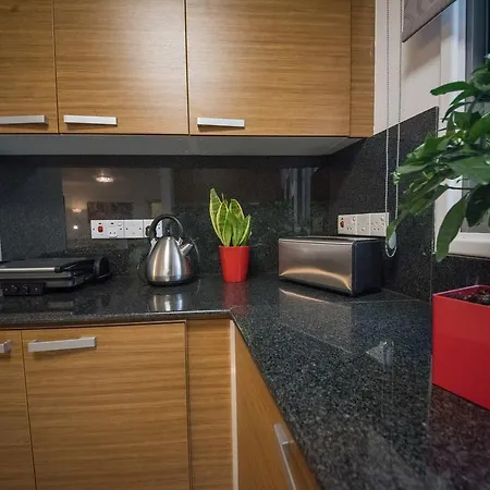 Апартаменти Skylight Megaron