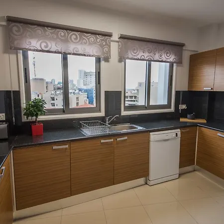 Апартаменти Skylight Megaron