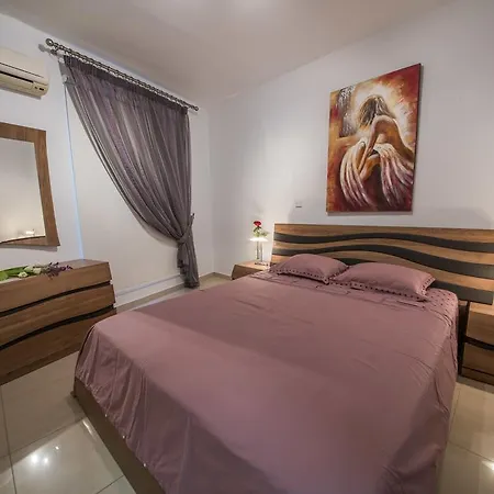 Skylight Megaron Апартаменты *