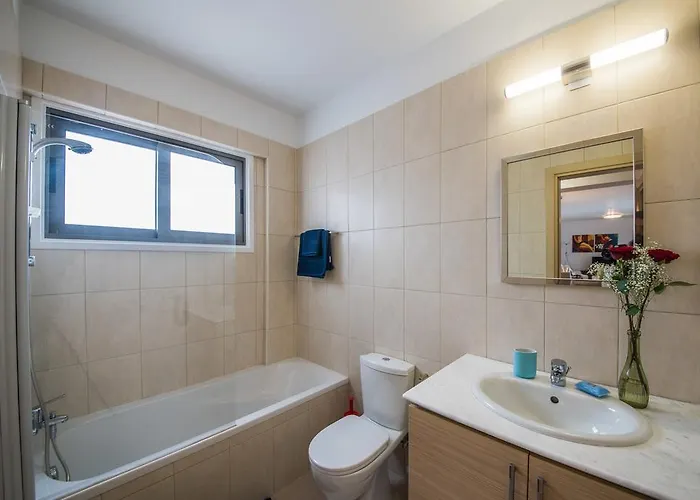 Апартаменты Skylight Megaron