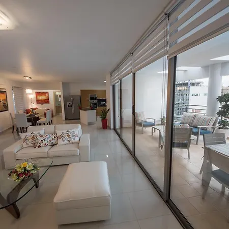 Apartament Skylight Megaron *
